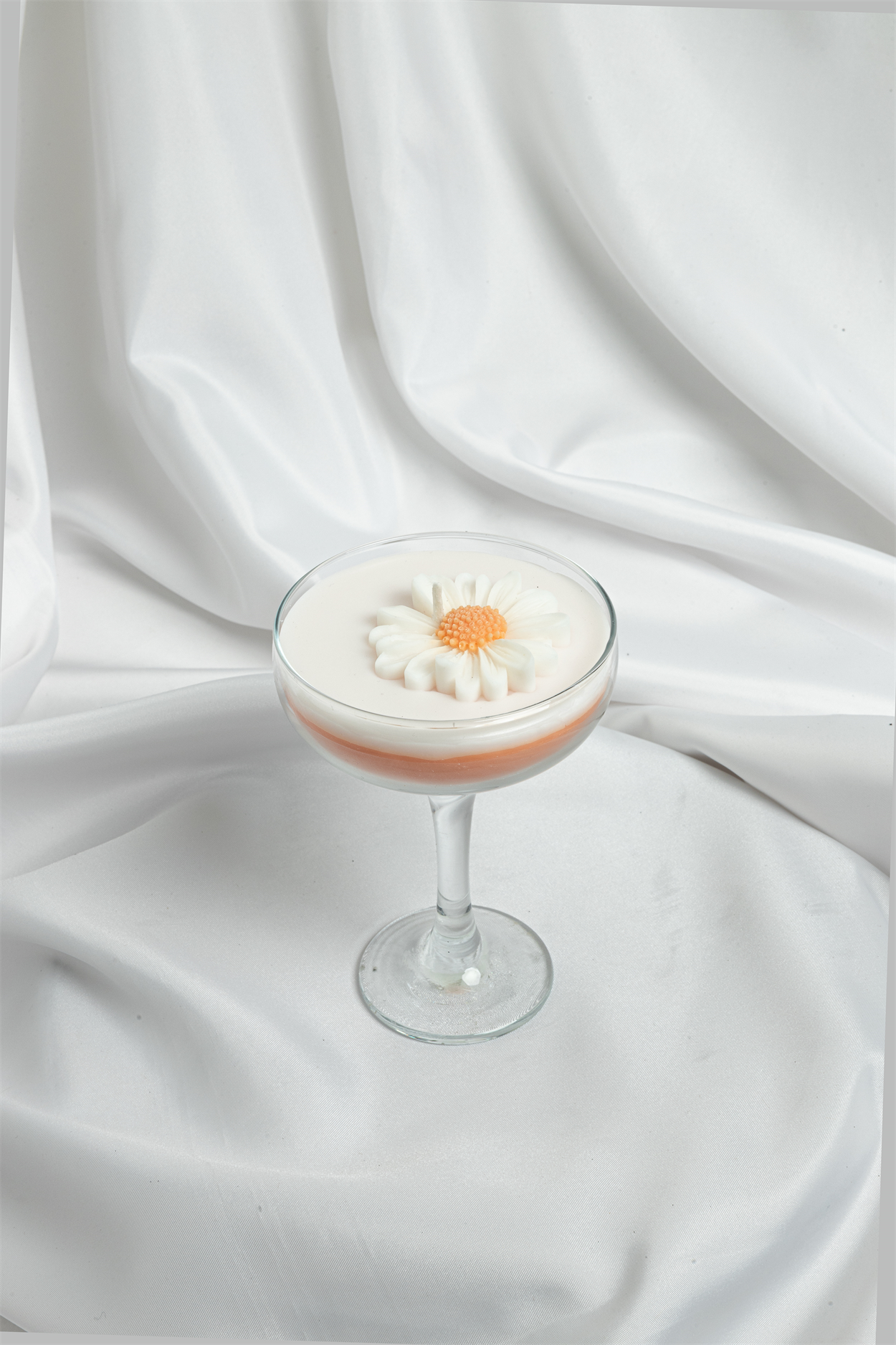 MARTİNİ Papatya çiçek detaylı Martini Bardağında Özel Tasarım Soya Max Mum